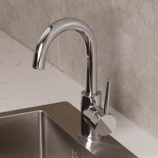 ᐅ【WOODBRIDGE WK02003CH ADA Compliance Deck Mount Single Handle Bar