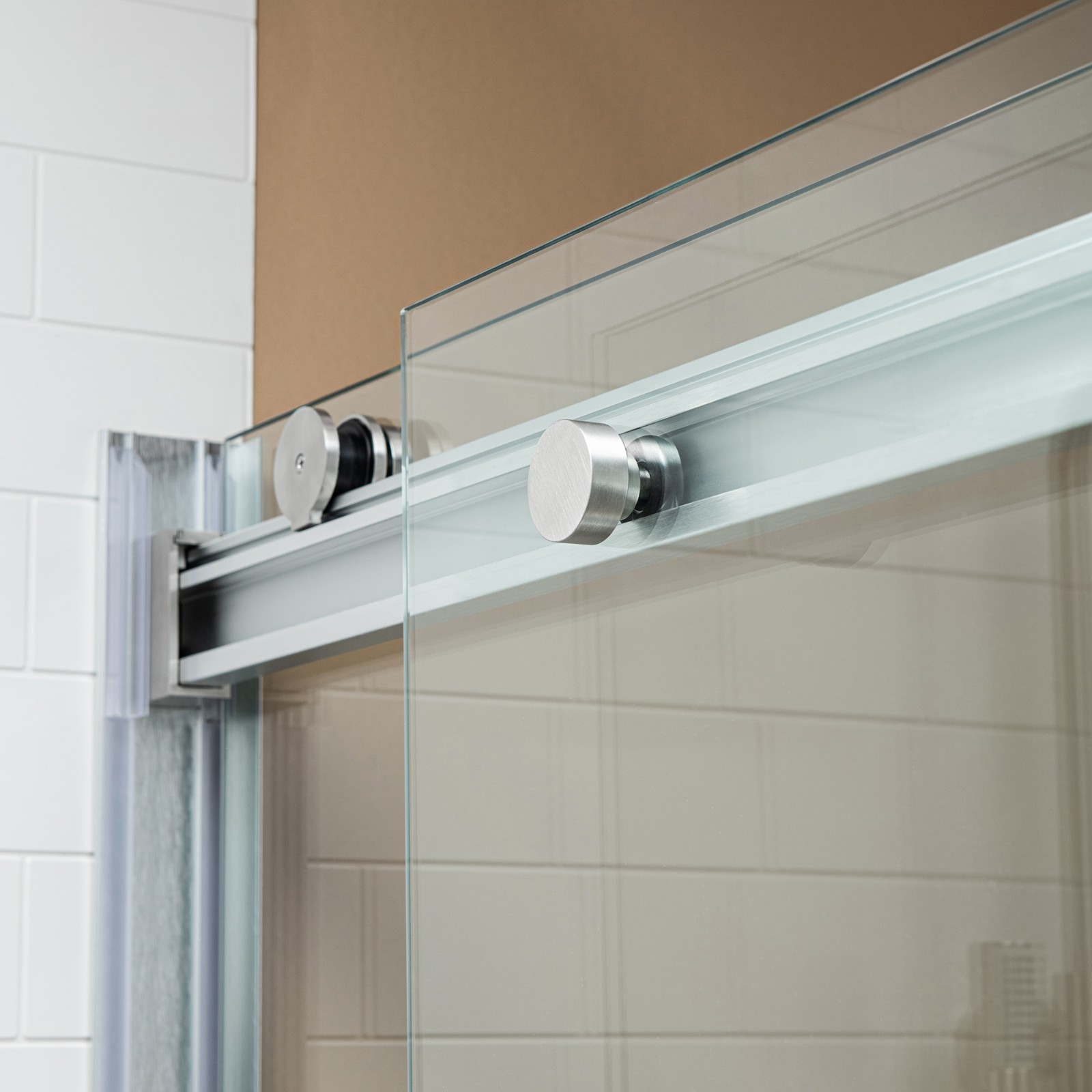 ᐅ【WOODBRIDGE Frameless Bathtub Shower Doors 56-60